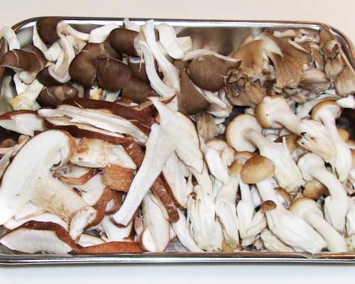 鶏ときのこの炊き込みご飯