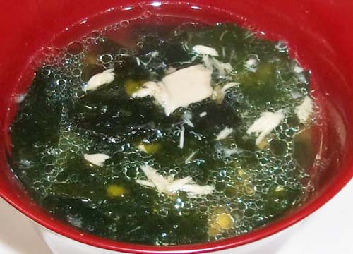 ツナとワカメの韓国風スープ